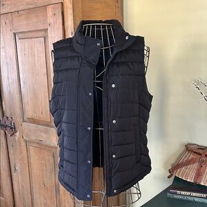 GAP Black Puffer Vest